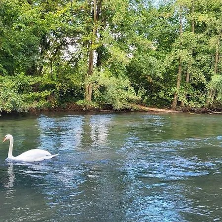 Penzion La Au Bout Du Therain